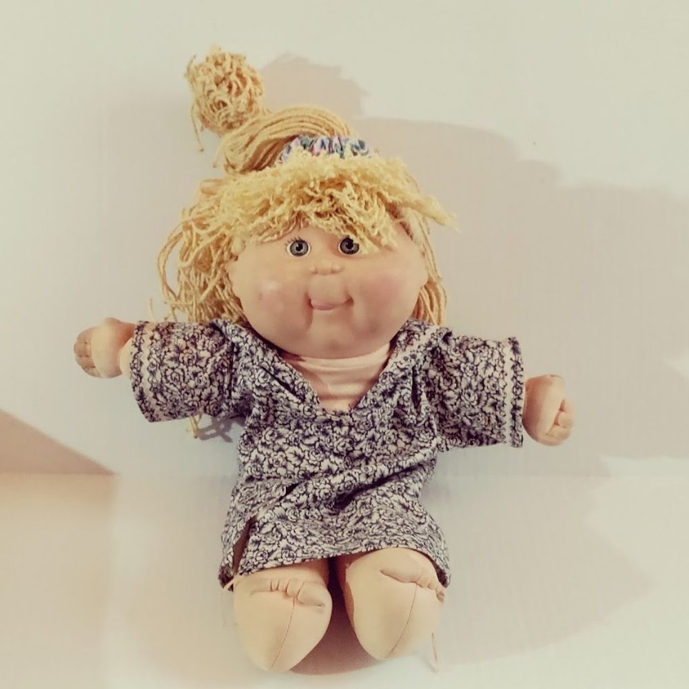 Cabbage Patch Kids by Xavier Roberts in Black Designed Dress
